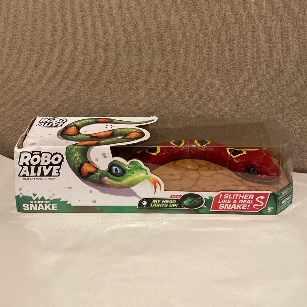 Robo Alive Slithering Snake Series 3 Red by ZURU Battery-Powered new in box